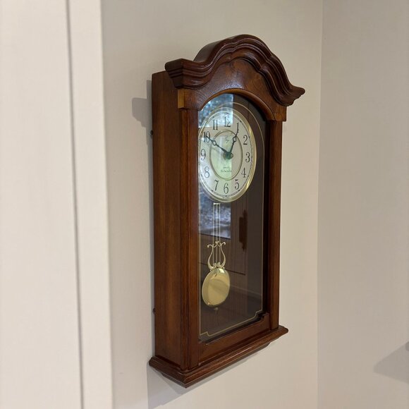 Ergo Westminster quartz wooden wall clock - Picture 3 of 11